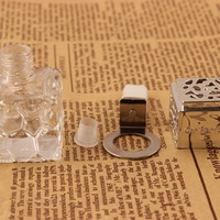 Bouteilles de parfum en verre multicolores creuses en forme de cube, diffuseur d'air pour voiture, décoration suspendue à l'intérieur, flacon de parfum pour voiture