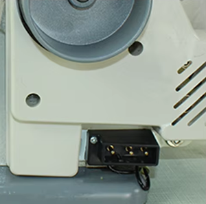 Jukky500 máquinas <span class=keywords><strong>de</strong></span> costura <span class=keywords><strong>de</strong></span> punto ciego <span class=keywords><strong>de</strong></span> mesa <span class=keywords><strong>Industrial</strong></span> <span class=keywords><strong>de</strong></span> alimentación <span class=keywords><strong>de</strong></span> aguja única doblada para <span class=keywords><strong>ropa</strong></span> <span class=keywords><strong>de</strong></span> cuero Coudre Mesin Jahit - Product Image 4