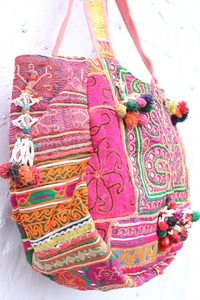 Bolso Tote Banjara Vintage, Bolso de Hombro Bordado a Mano con Flores, Gran Capacidad, Forro de Algodón Ligero - Product Image 2