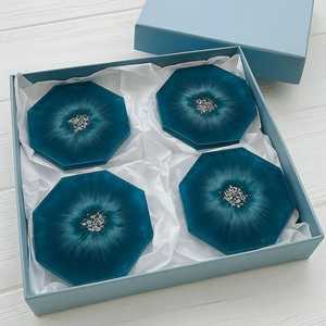 Ensemble de sous-verres en résine faits à la main sous-verres élégants et durables parfaits pour la décoration de table ou les idées de cadeaux - Product Image 4