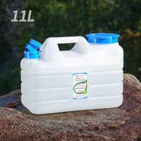 Seau à eau carré d'extérieur de 2 gallons (11 litres) en PE de qualité alimentaire avec robinet et couvercle, conteneur d'eau pour le camping, réservoir d'eau