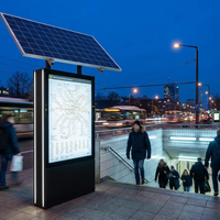Panneau publicitaire solaire LED double face IP65 en aluminium avec film UV, charge MPPT, sans alimentation requise, carré, personnalisé, 1000Wh
