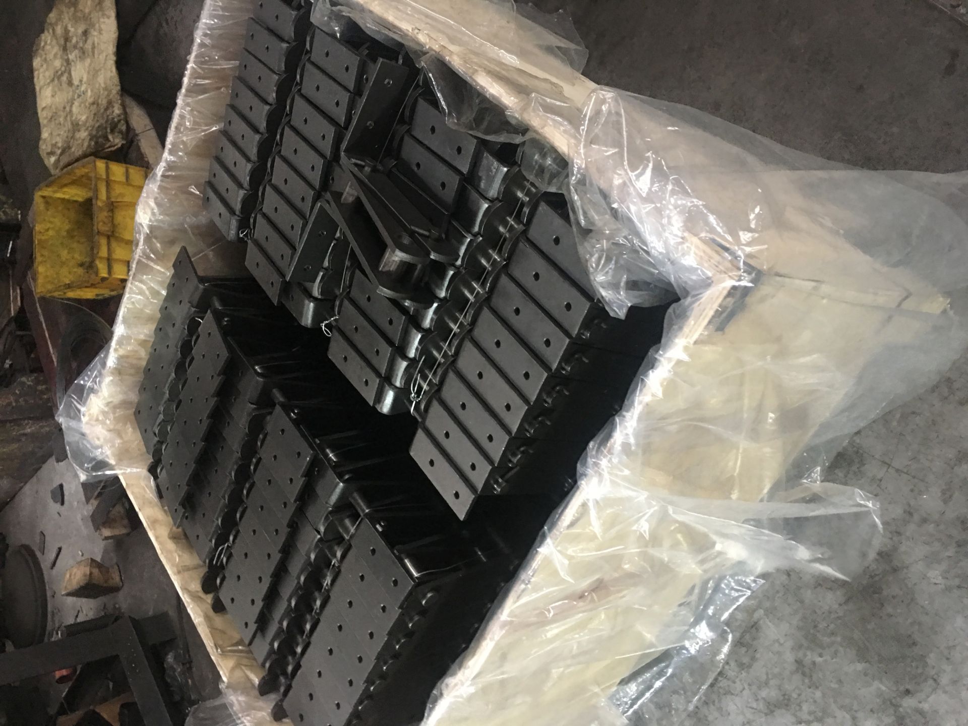 Customized 20crmo Steel 2060 Double Number 60 Roller Chain(图13)