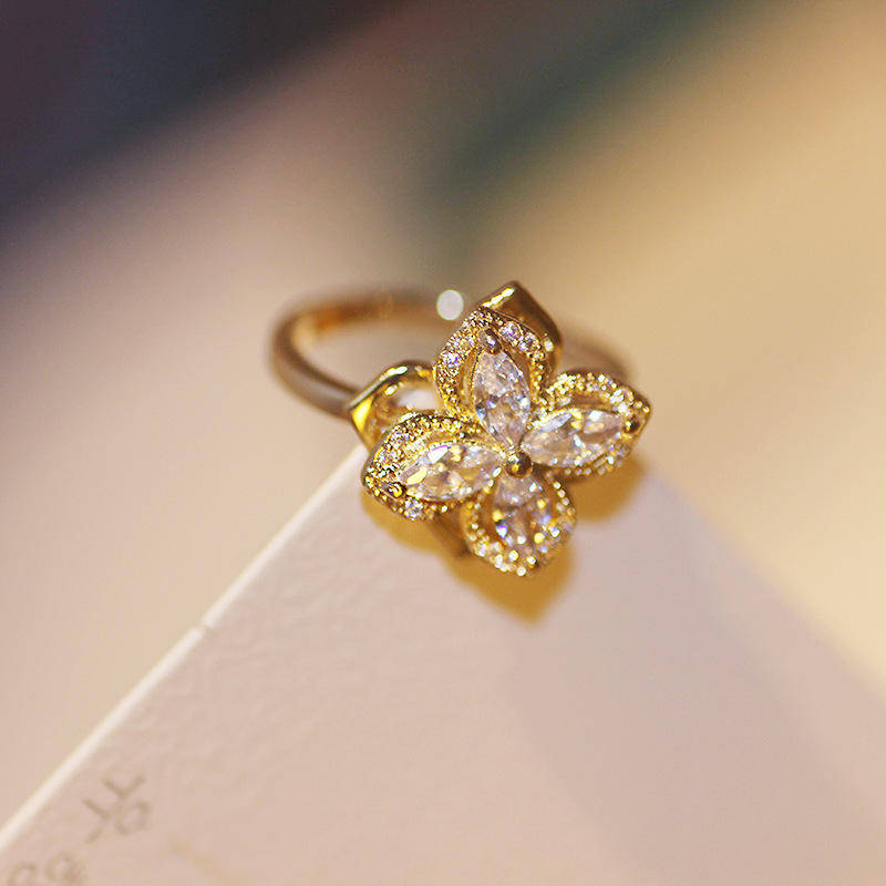 Tj3หมุนโคลเวอร์สี่ใบ * ทอง