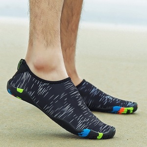 <span class=keywords><strong>Chaussures</strong></span> d'eau pour femmes, hommes et enfants, chaussettes aquatiques à séchage rapide, <span class=keywords><strong>chaussures</strong></span> <span class=keywords><strong>pieds</strong></span> nus pour les sports nautiques - Product Image 6
