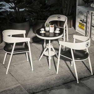 Chaise et table de bistrot en métal robuste, solution de mobilier unique et <span class=keywords><strong>chic</strong></span> de style industriel pour les espaces créatifs, bars à thème, studios - Product Image 1