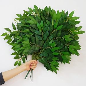 Feuilles d'eucalyptus et de saule artificielles résistantes aux UV, à longue tige pliable pour clôture extérieure et <span class=keywords><strong>jardin</strong></span> - Support OEM - Product Image 2