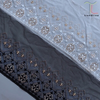 Broderie liturgique ecclésiastique à motifs croisés, voile suisse, dentelle française pour l'église