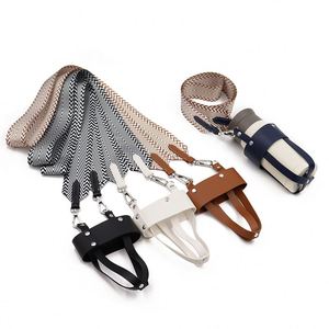 Porte-bouteille d'eau portable en cuir PU tendance avec bandoulière pour gobelet et sac à dos, idéal pour les voyages et le camping - Product Image 1