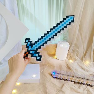 Épée pixel Mine Sword avec lumières LED diamantées, baguette sabre laser Minecraft, jouet mosaïque sonore et lumineux - Product Image 4