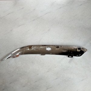 Bande de garniture de pare-chocs avant <span class=keywords><strong>300C</strong></span>, bande brillante de pare-chocs avant - Product Image 4