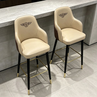 Tabouret de bar en cuir moderne de luxe sur mesure pour hôtel, restaurant, bar à domicile - Mobilier de bar de qualité commerciale