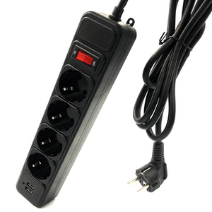 Filtre de réseau 2500W 10A Multiprise avec interrupteur Prises EU avec cordon d'extension de 2M Protection contre les surtensions 4 prises AC 2 chargeurs USB - Product Image 4