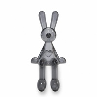 Sculpture de lapin souffleur de bulles en résine grise transparente à longues pattes, figurine de lapin assis sur le rebord pour étagère, bureau et cadeaux décoratifs