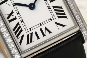 Reloj mecánico automático moderno y elegante, espejo de cristal de zafiro, correa de cuero negro, bisel con incrustaciones de diamantes - Product Image 4