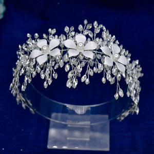 Nouveau bandeau de cheveux à fleurs en alliage fait à la main <span class=keywords><strong>avec</strong></span> strass bandeau d'accessoires de mariage doux - Product Image 6
