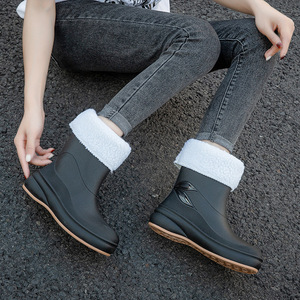 <span class=keywords><strong>Bottes</strong></span> de Pluie Basses en PVC Personnalisées pour <span class=keywords><strong>Femme</strong></span> pour la Sécurité au Travail, la <span class=keywords><strong>Chasse</strong></span>, la Pêche, l'Agriculture, le Service, Prix d'Usine, <span class=keywords><strong>Bottes</strong></span> Imperméables - Product Image 5