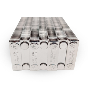 Tùy Chỉnh Nam Châm Tên Tấm Kim Loại Huy Hiệu Chủ Khắc Đen Chải Thép Không Gỉ <span class=keywords><strong>Tag</strong></span> Dính Nam Châm Cho Công Ty Nhân Viên - Product Image 2