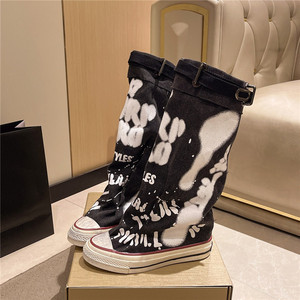 Botas altas de lona con grafiti de otoño para mujer, botas antideslizantes de seguimiento medio de cabeza redonda, botas de suela de goma de moda de ocio para mujer - Product Image 5