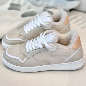 Calzado Deportivo de Lujo de Marca de Diseñador, Alta Calidad, Cómodo y Transpirable, con Estilo Académico y Panel de Forro Polar Grueso - Product Image 1