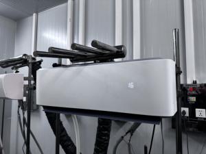 Personnalisez les climatiseurs à onduleur de type mini split de 9000Btu 0,75 tonne avec double radiateur/évaporateur doré dans un système de contrôle intelligent - Product Image 3