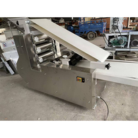 Machine automatique de formage de pain pita, machine de pressage de pâte à pain plat pour ligne de production de boulangerie