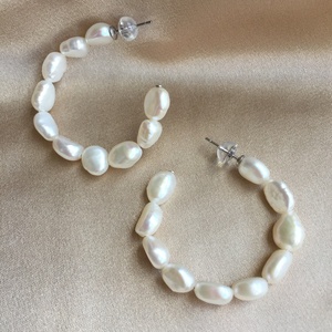 Customized Lady Sterling 925 <strong>Silver</strong> <strong>Hoop</strong> <strong>Earrings</strong> with White Natural 6-7mm Baroque Pearl <strong>Silver</strong> Plated Classic Style - Product Image 1