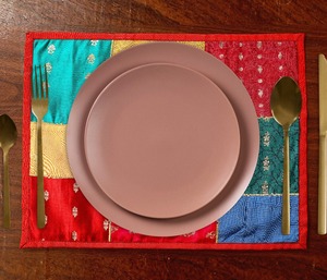 Brocade Saree Patch Tapis De Table Écologique Coton Tissu Dessous De Verre pour Table À Manger Multicolore Tressé Décor À La Maison pour Restaurants - Product Image 3