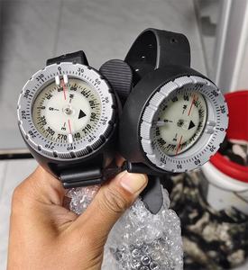 Mini bracelet de survie extérieur avec aimant puissant, bracelet de montre lumineux, <span class=keywords><strong>boussole</strong></span> de plongée, affichage du cadran pour camping et randonnée - Product Image 2