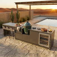 Îlot de cuisine extérieur haut de gamme en acier inoxydable avec barbecue Kamado, design modulaire ignifuge, évier, robinet, style moderne