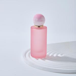 Flacon de recharge de <span class=keywords><strong>parfum</strong></span> rose et bleu de 50 ml avec capuchon sphérique et pulvérisateur à vis, sensation premium, facile à utiliser et à remplir - Product Image 1
