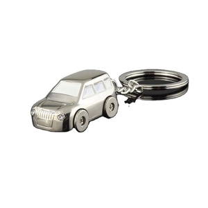 Porte-clés de voiture 3D personnalisé Porte-clés vintage en métal Cadeau promotionnel Porte-clés de course Convertible Modèle réduit de camion - Product Image 1