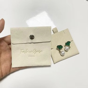 Bolsa de Embalaje de Joyería de Microfibra de Terciopelo con Logotipo Personalizado Impreso, Previene Efectivamente los Arañazos y la Oxidación de las Joyas - Product Image 2