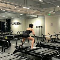 Appareil de Pilates portable et réglable Mega Pro noir pour équipement de gym, Reformers Pilates Superformer Body