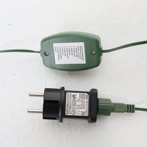 โรงงานขายส่ง รับผลิตแบบ OEM ODM ต้นคริสต์มาสประดิษฐ์คุณภาพสูงจาก PVC และ PE สำหรับตกแต่งภายในและภายนอกอาคาร เหมาะสำหรับเทศกาลและงานอีเว้นท์ - Product Image 5