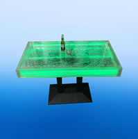 Luxuriöser Acryl-LED-Licht-Couchtisch mit Tischdekoration