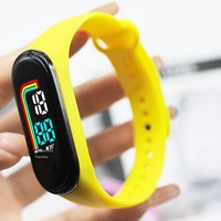 Montre électronique unisexe 2026 tendance, simple, ovale, LED 3 barres, pour étudiants, loisirs, arc-en-ciel, sports de plein air