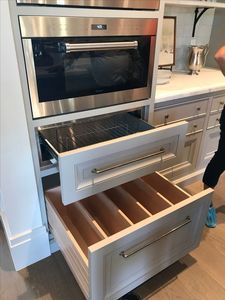 Gabinetes de <span class=keywords><strong>Cocina</strong></span> de Madera Sólida Estilo Shaker, Paneles Planos de Vidrio, Acabado Blanco Brillante, Modulares, Ecológicos, Listos para Armar, con Grifo para Fregadero - Product Image 2
