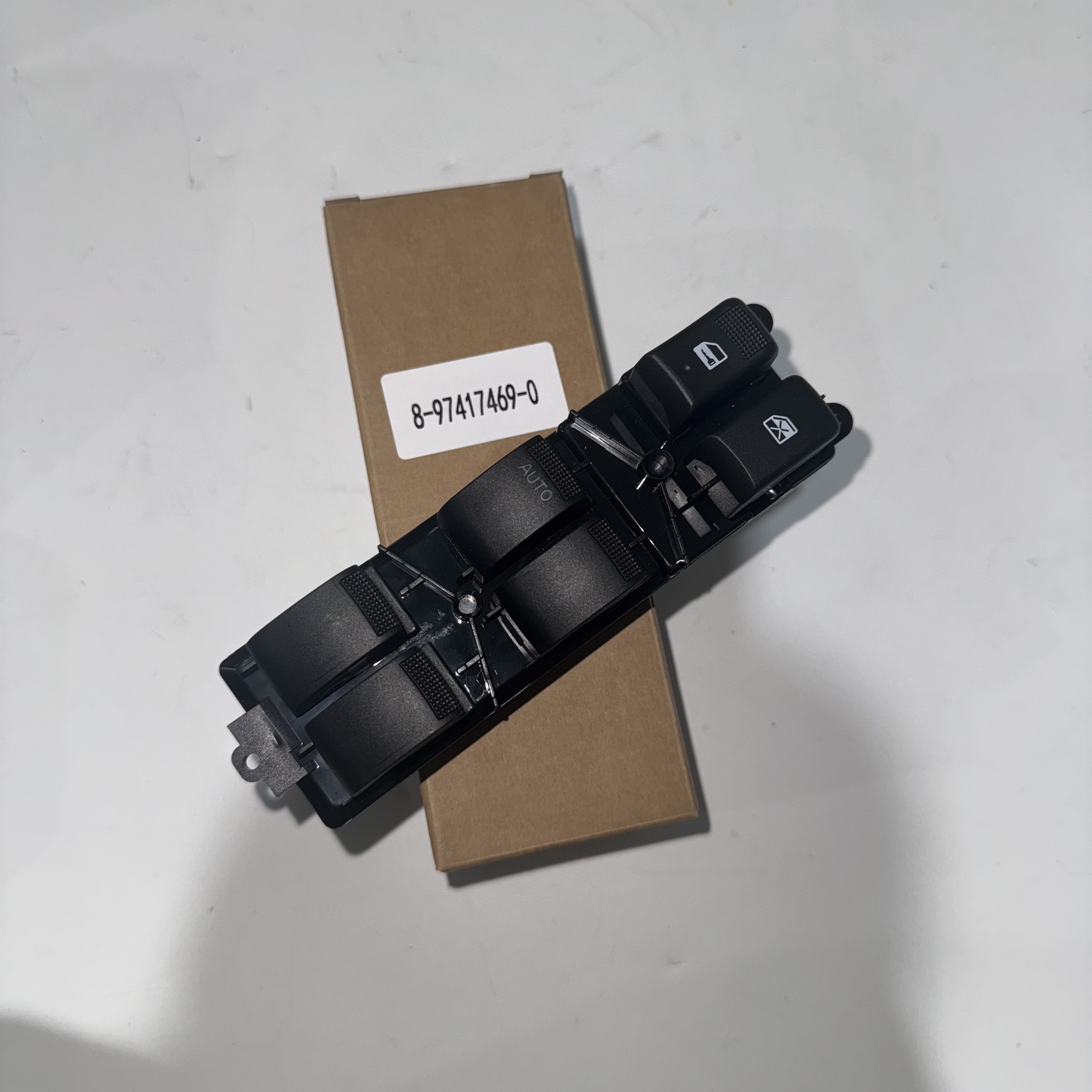 LHD Side Electric Window Master Control Switch 8-97417469-0 For Isuzu D-MAX