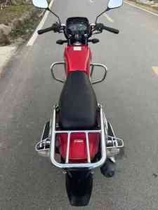 <span class=keywords><strong>Moto</strong></span> de course à essence Suzuki d'occasion avec une cylindrée de 100 à 200 cm³ et une vitesse maximale supérieure à 80 km/h pour les motos de rue - Product Image 6