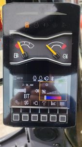 Mini-excavatrice Caterpillar 310 d'occasion pour travaux de terrassement, 10 tonnes, machine compacte, modèle 2023, moteur 74 CV, godet de 0,42 m - Product Image 2