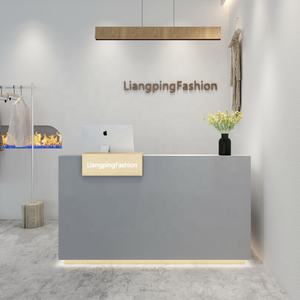 Mostrador de <span class=keywords><strong>Caja</strong></span> <span class=keywords><strong>Registradora</strong></span> para <span class=keywords><strong>Tienda</strong></span> de <span class=keywords><strong>Ropa</strong></span> con Logo Personalizado, Moderno Mostrador de Recepción y Cobro con Luz - Product Image 4