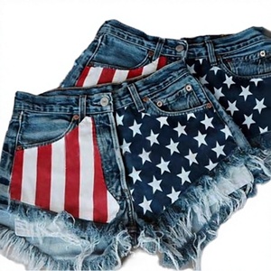 Shorts vaqueros casuales de cintura media ajustados con estampado para mujer europea y americana, ideales para plataformas independientes. - Product Image 3