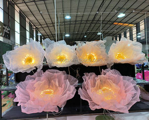 SMOOTH Dream Lighten Flor gigante artificial Todos los colores disponibles Bruja Organza Decoración de la boda Soporte de flores grandes - Product Image 1