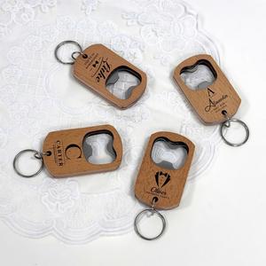 Décapsuleur en bois portable et durable personnalisé – Porte-clés avec logo personnalisé, design luxueux, cadeaux pour garçons d'honneur et faveurs de mariage - Product Image 4