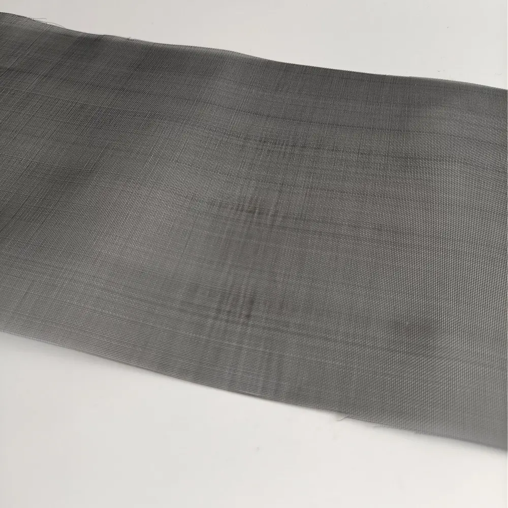 La tela metallica in titanio viene utilizzata per la riparazione di filtri, teschi, schermatura