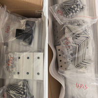 Supports de montage pour modules solaires en aluminium à 4 panneaux avec crochets réglables en acier inoxydable pour toitures à tuiles, usage résidentiel