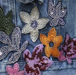 Manteaux Courts en Jean pour Femmes Broderie Florale Streetwear Tendance Hip Hop Vestes en Jean Décontractées et Amples - Product Image 4