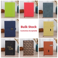 Vente en gros de stock en vrac format A5 couleur unie cahier de notes Journal intime papier de carton à prix bon marché avec bande élastique