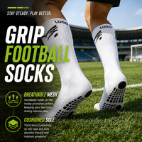 Chaussettes de football personnalisées de haute qualité avec grip antidérapant, design gratuit, chaussettes blanches de type crew, performance, logo antidérapant sur le bas, chaussettes de football unisexes